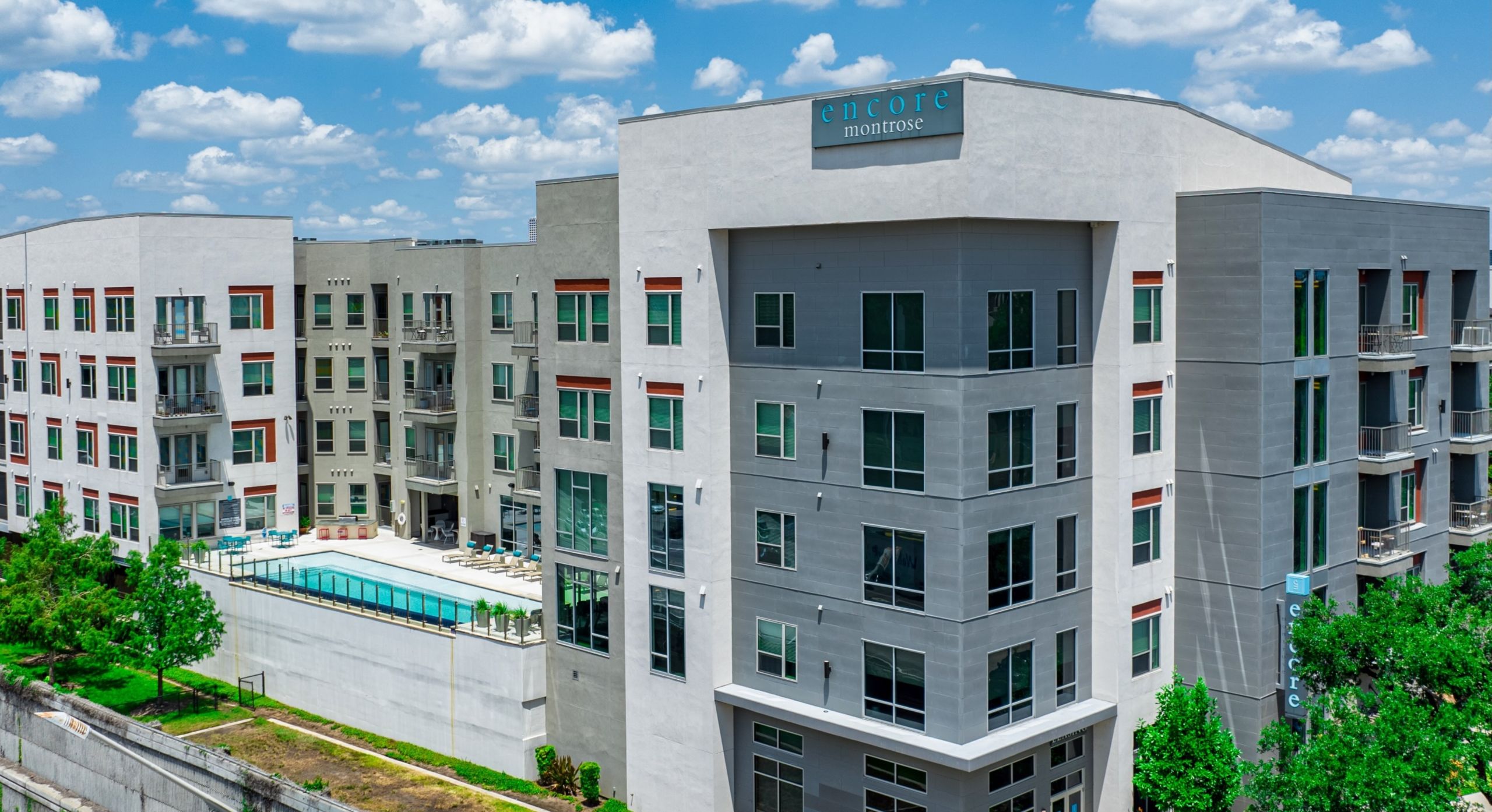 Encore Montrose